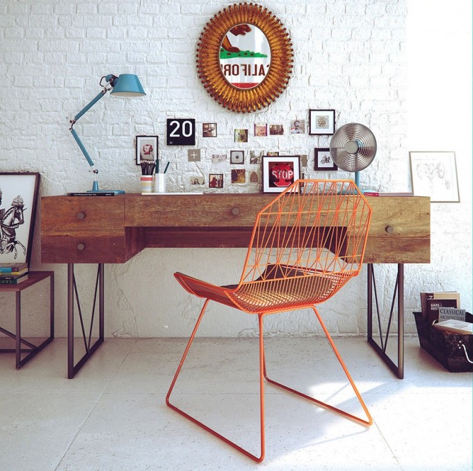 Retro-Superb-Workspace-Decor