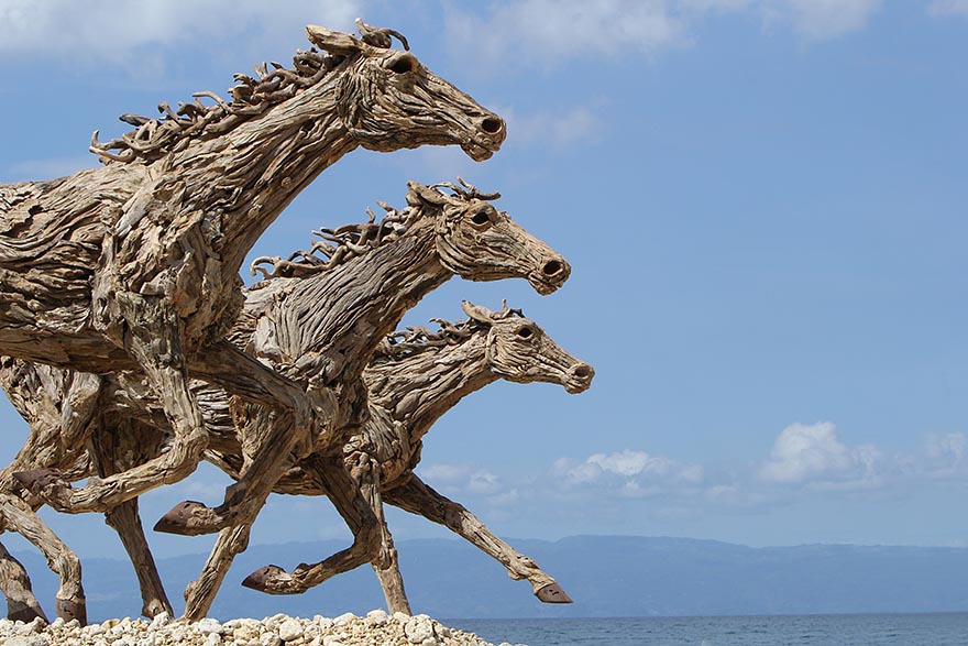 rgb.vn_ngua_galloping-driftwood-horse-sculptures-jame-doran-webb-6