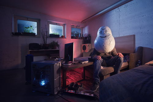 rgb.vn_designer_forever_alone_furlan01