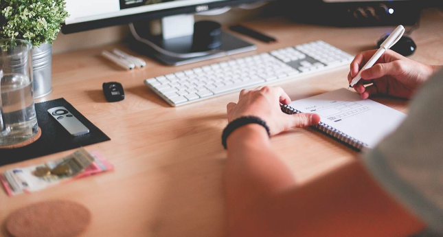 rgb_ban_dem_den_cho_khach_hang_bao_nhieu_lua_chon_01