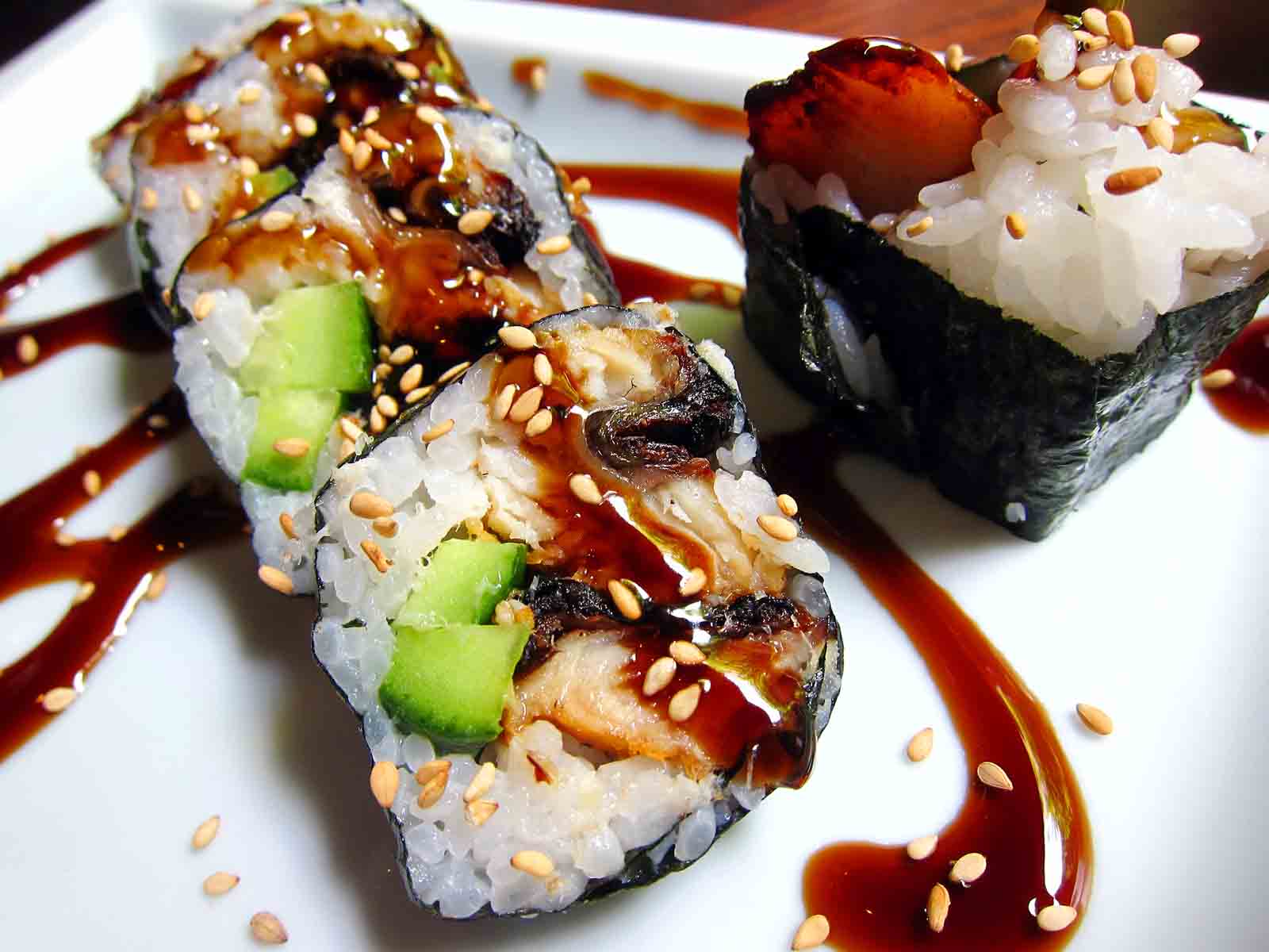 nghe-thuat-chup-anh-mon-an-loi-cuon-02