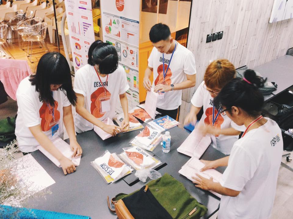 rgb_creative_talkswho_design8_leodinh_014