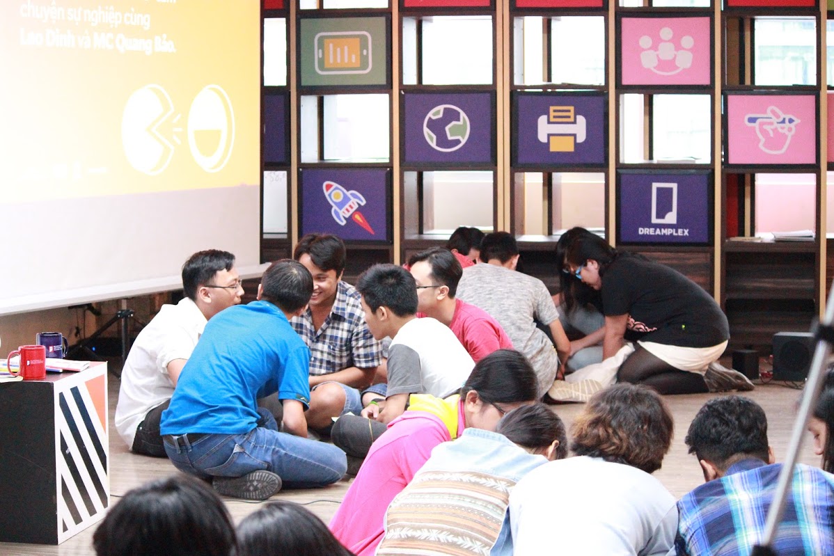 rgb_creative_talkswho_design8_leodinh_018