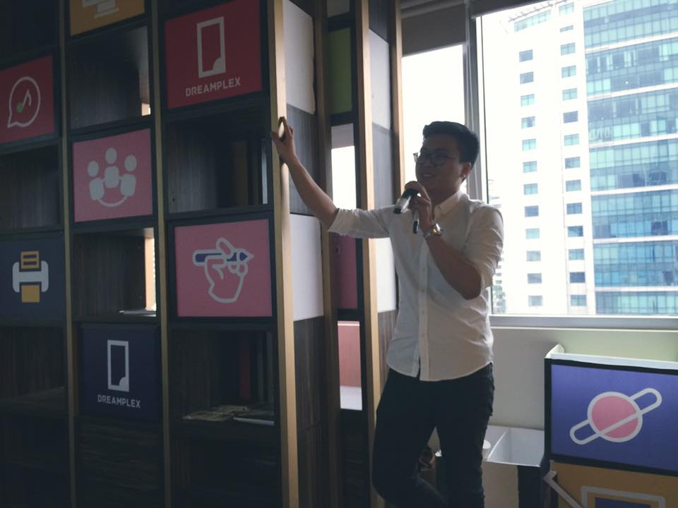 rgb_creative_talkswho_design8_leodinh_07