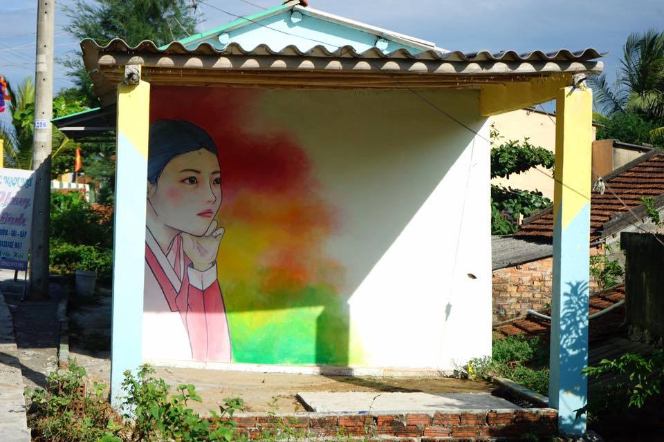 bat-ngo-xuat-hien-lang-chai-co-tich-ven-bien-dau-tien-tai-viet-nam-19