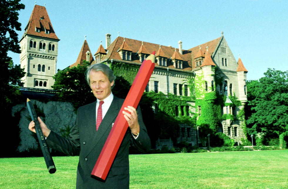 rgb.vn_hanh-trinh-500-nam-thong-tri-the-gioi-cua-cay-but-chi_06