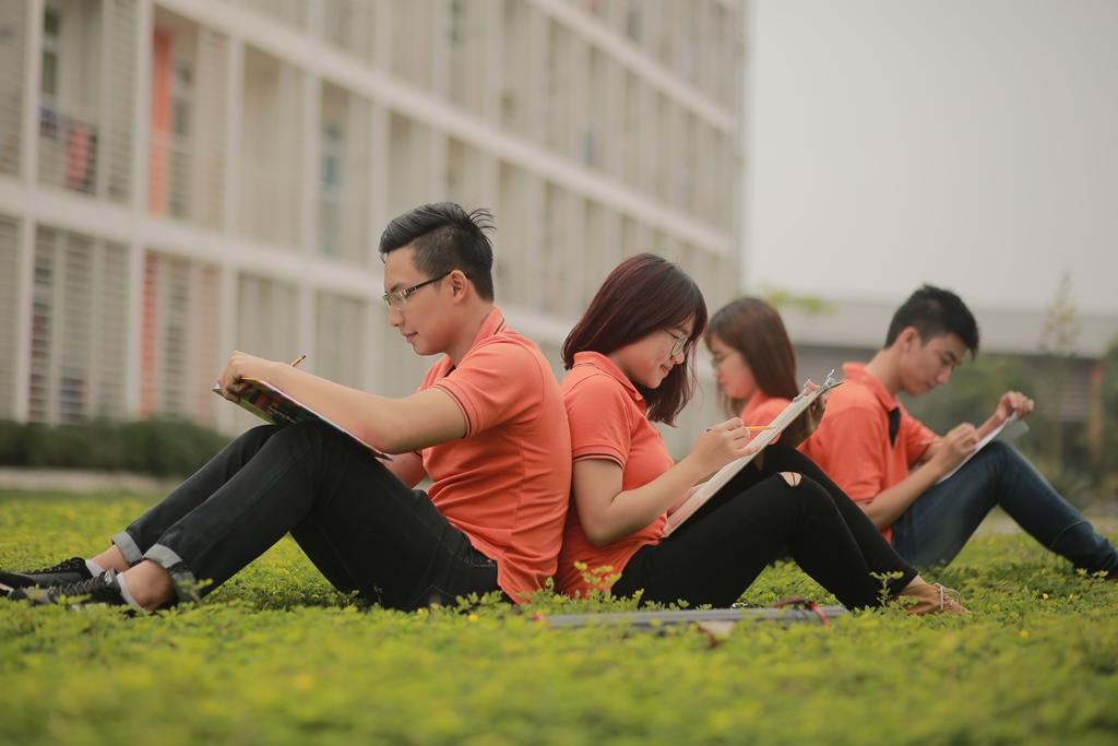 rgb_creative_rgb_fpt_university_designer_thiet_ke_do_hoa_02