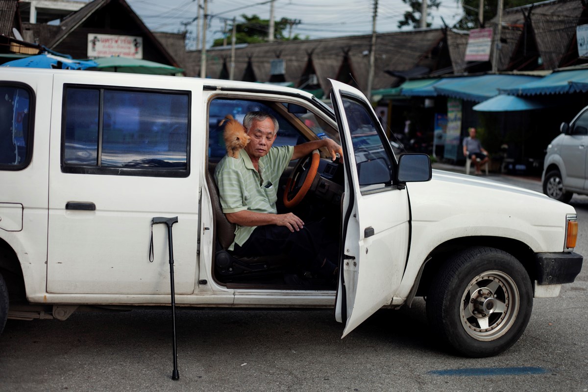 RGB.vn_ainttalkinjustlovin_09