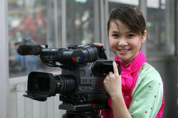 rgb_arena_multimedia_nhung_co_gai_cong_nghe_03