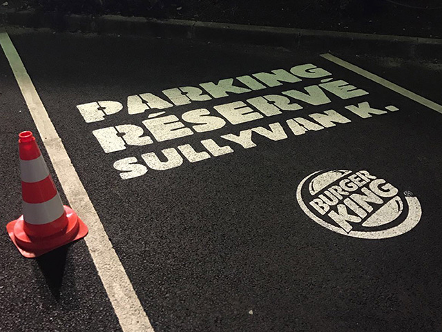 rgb_creative_ideas_campaign_giang_sinh_burger_king_burger-burger-king-wrapped-4