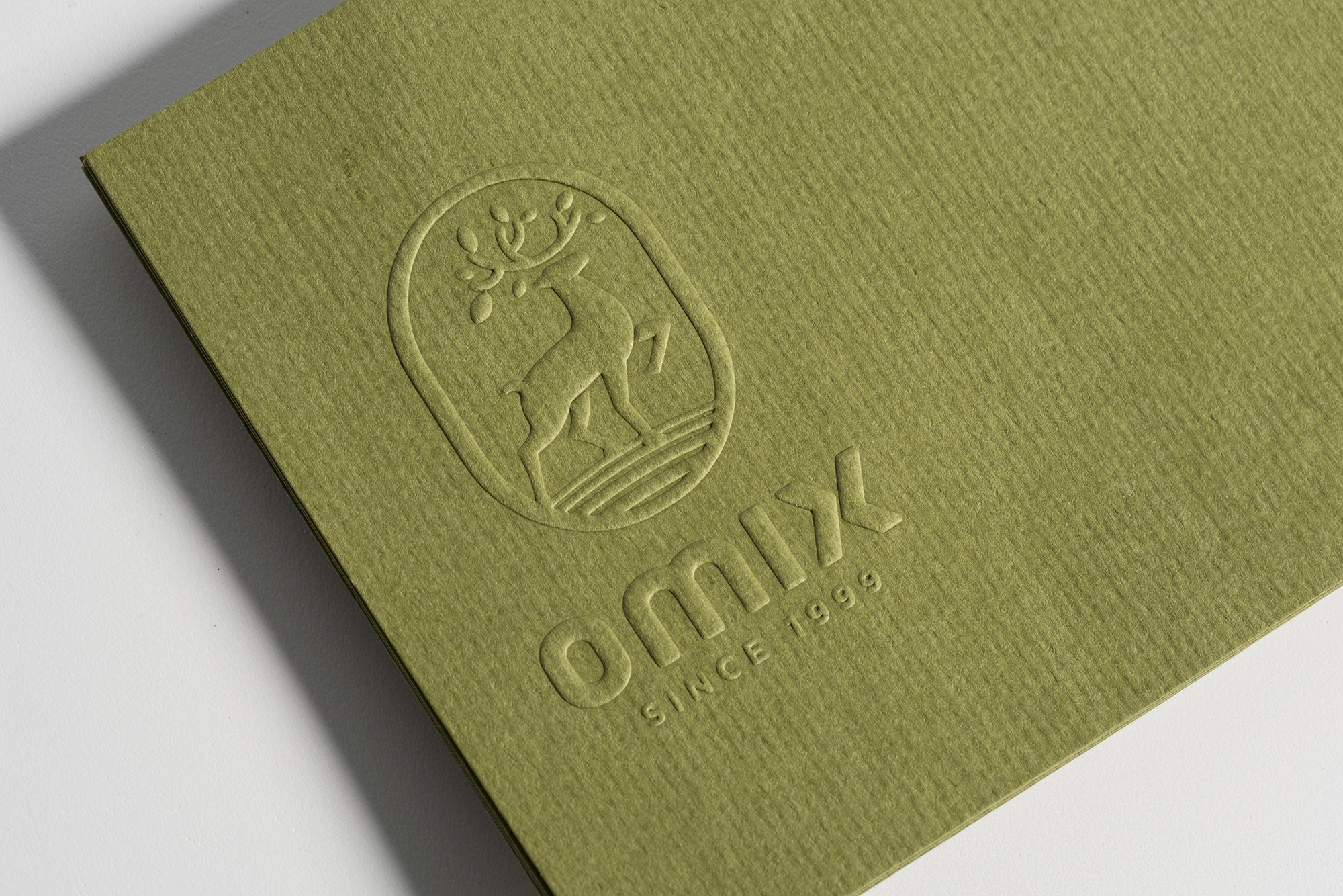 rgb_creative_ideas_design_packaging_bratus_omix_012