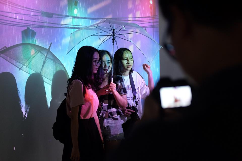 rgb_creative_ideas_design_trien_lam_nghe_thuat_sai_gon_co_mua_02