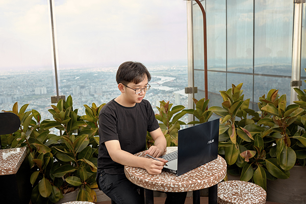 rgb-asus-content-creator-05