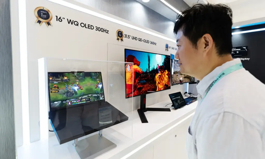 Samsung muốn biến màn hình laptop thành màn hình gaming thực thụ với tấm nền OLED 16 inch mới