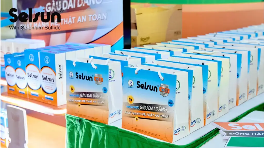 Selsun đồng hành cùng Grab "chăm sóc da đầu cộng đồng", mang hoạt động "Da đầu sạch, Vững chuyến xe" đến hơn 7.000 bác tài công nghệ