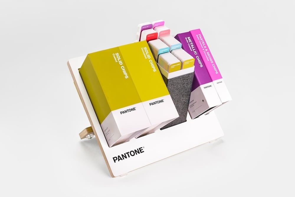 PANTONE bổ sung hơn 220 màu mới cho làn sóng thiết kế rực rỡ, táo bạo trở lại