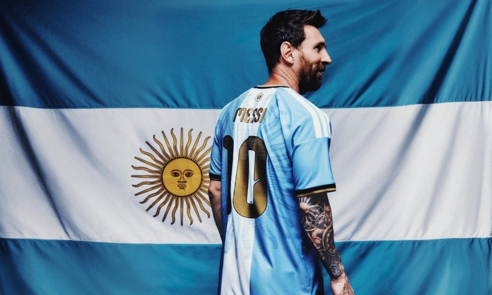 adidas tôn vinh sự nghiệp của Lionel Messi cùng tuyển Argentina bằng mẫu áo đấu phiên bản đặc biệt trước trận đấu quốc tế cuối cùng