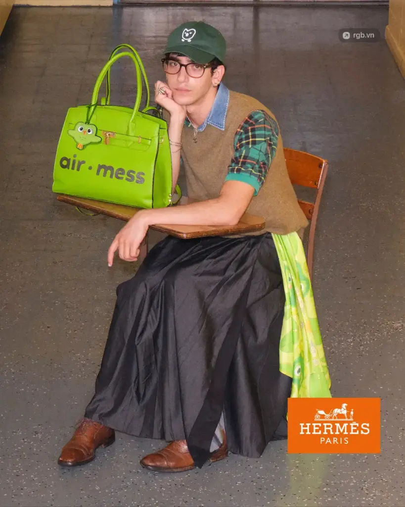 Duolingo biến lỗi phát âm tên các thương hiệu thời trang thành bộ sưu tập tại New York Fashion Week