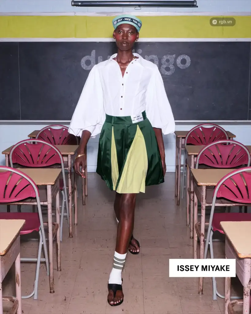 Duolingo biến lỗi phát âm tên các thương hiệu thời trang thành bộ sưu tập tại New York Fashion Week