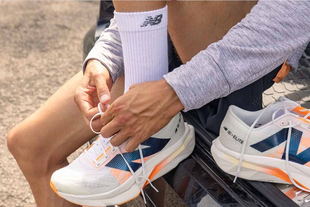 New Balance kiện Decathlon vì logo trên giày chạy bộ KIPRUN bị cho là quá giống biểu tượng “N”