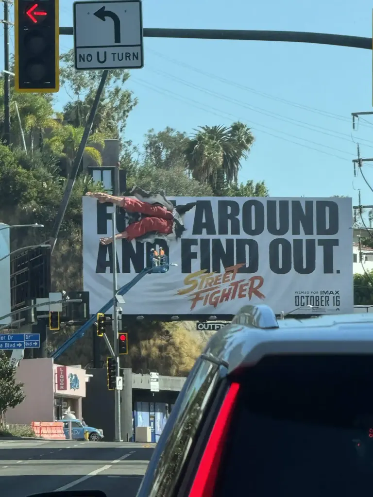 Street Fighter đưa đòn Hadouken ra đường phố với loạt quảng cáo ngoài trời ấn tượng