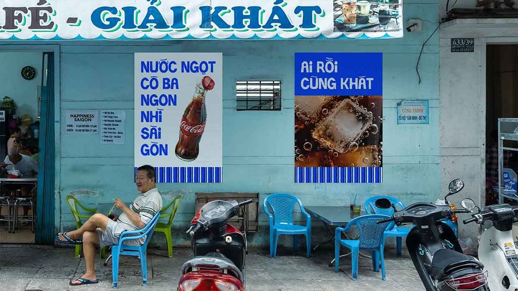Bộ font Vina Vịt Lộn - Display Typeface lấy cảm hứng từ bảng hiệu hàng quán Việt Nam của designer Truong Di
