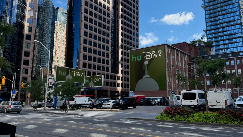 “Hu Dis?”: Khi Disney+ và Hulu cắt ghép logo để tạo nên câu hỏi gây tò mò